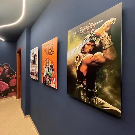 מלון Paula Films Collection