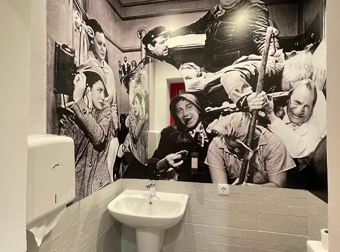 Paula Films Collection 2* מרידה