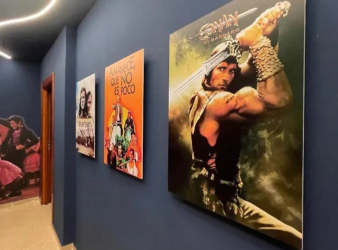 מלון Paula Films Collection